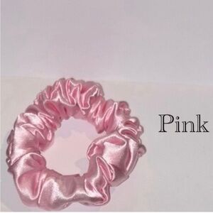 Silky Pink Scrunchies set of 4.